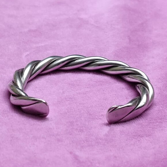 Silpada .925 sterling silver twisted cuff bracelet - Picture 4 of 11